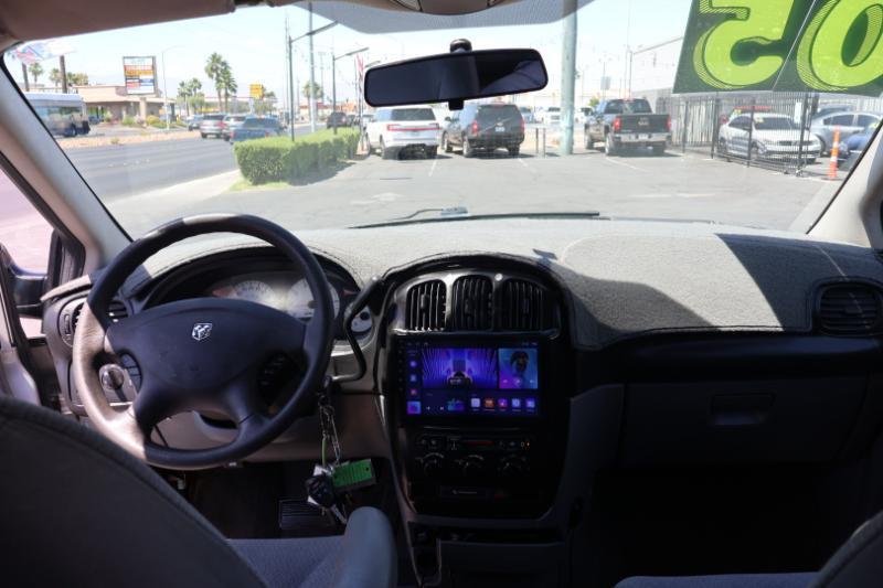 Dodge Grand Caravan SE 2005