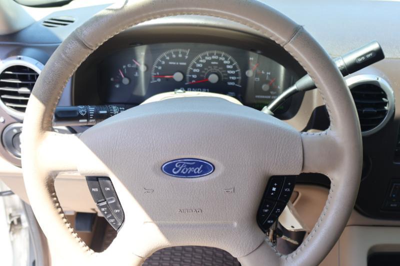Ford Expedition Eddie Bauer 5.4L 4WD 2004