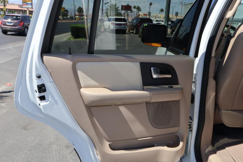 Ford Expedition Eddie Bauer 5.4L 4WD 2004