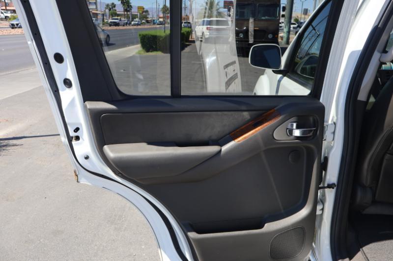 Nissan Pathfinder LE 4WD 2007