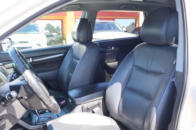 Kia Sorento EX V6 2WD 2011