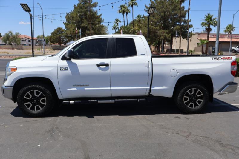 Toyota Tundra SR5 5.7L V8 Double Cab 4WD 2017