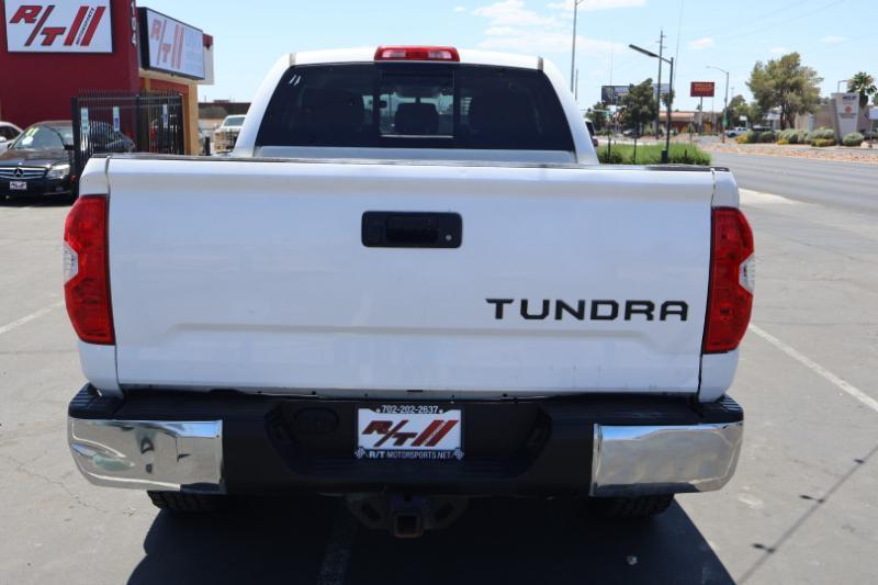 Toyota Tundra SR5 5.7L V8 Double Cab 4WD 2017