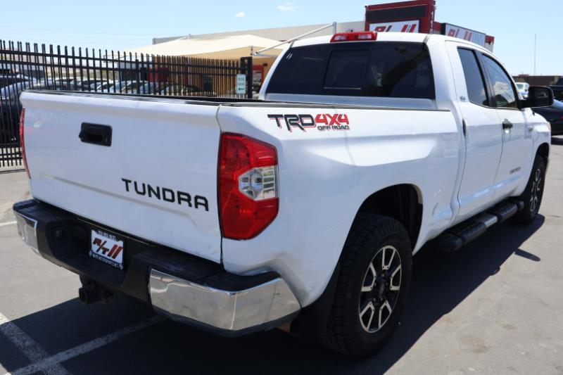 Toyota Tundra SR5 5.7L V8 Double Cab 4WD 2017