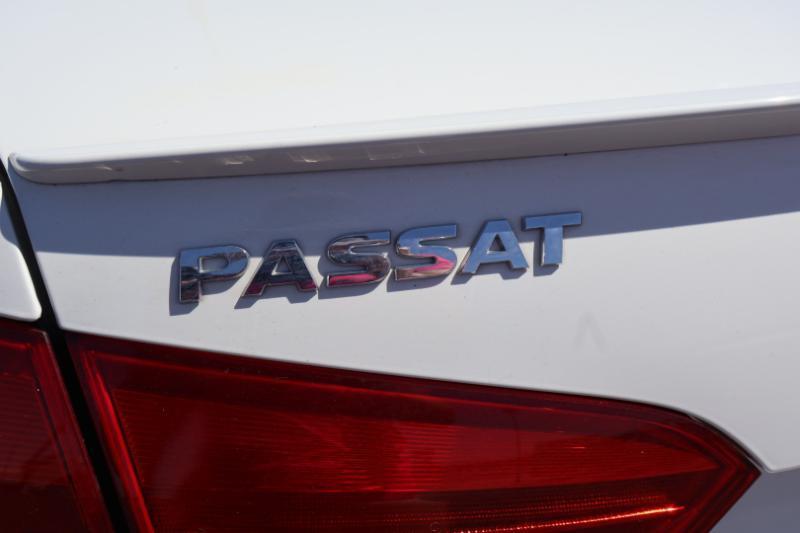Volkswagen Passat SE PZEV 6A 2015