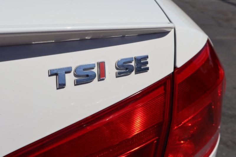 Volkswagen Passat SE PZEV 6A 2015
