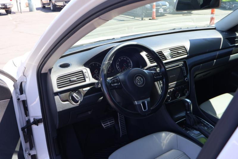 Volkswagen Passat SE PZEV 6A 2015