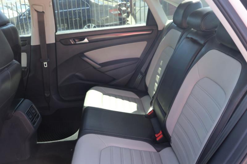 Volkswagen Passat SE PZEV 6A 2015