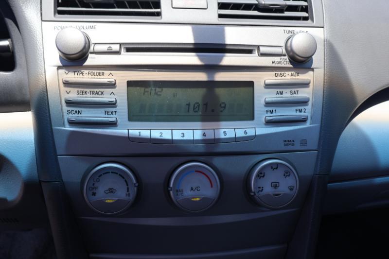 Toyota Camry Base 6-Spd AT 2011