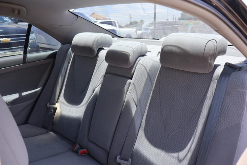 Toyota Camry Base 6-Spd AT 2011