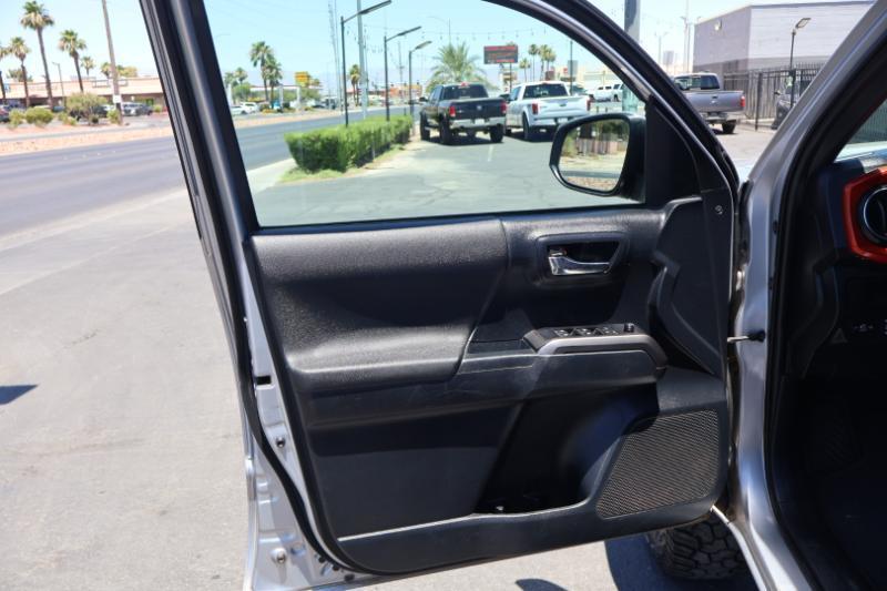 Toyota Tacoma SR5 Double Cab Long Bed V6 6AT 4WD 2019