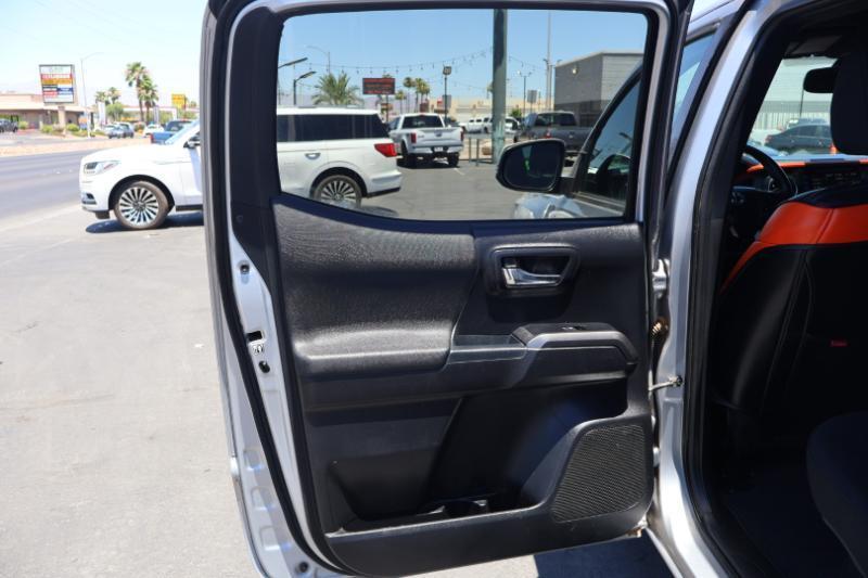 Toyota Tacoma SR5 Double Cab Long Bed V6 6AT 4WD 2019