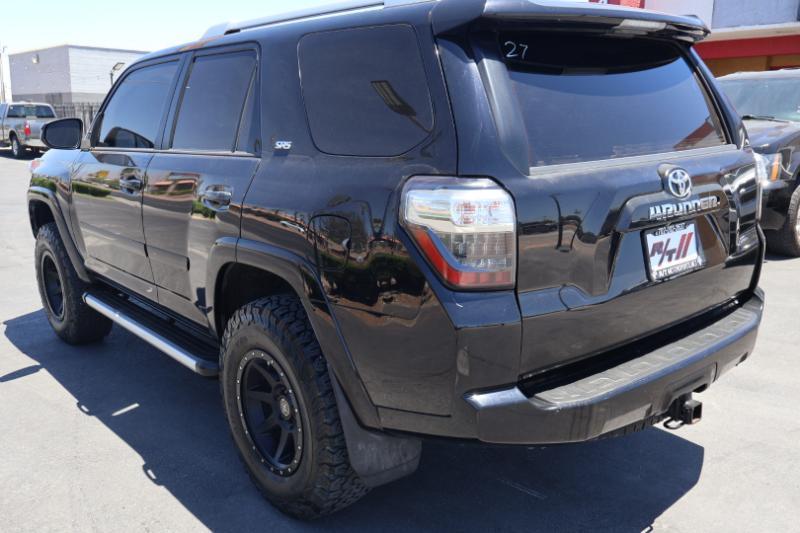 Toyota 4Runner SR5 4WD 2016