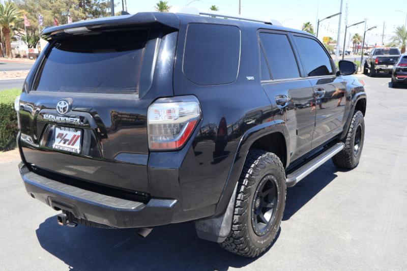 Toyota 4Runner SR5 4WD 2016