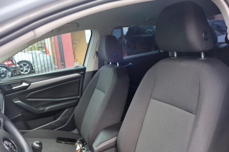 Volkswagen Jetta 1.4T S 6M 2019
