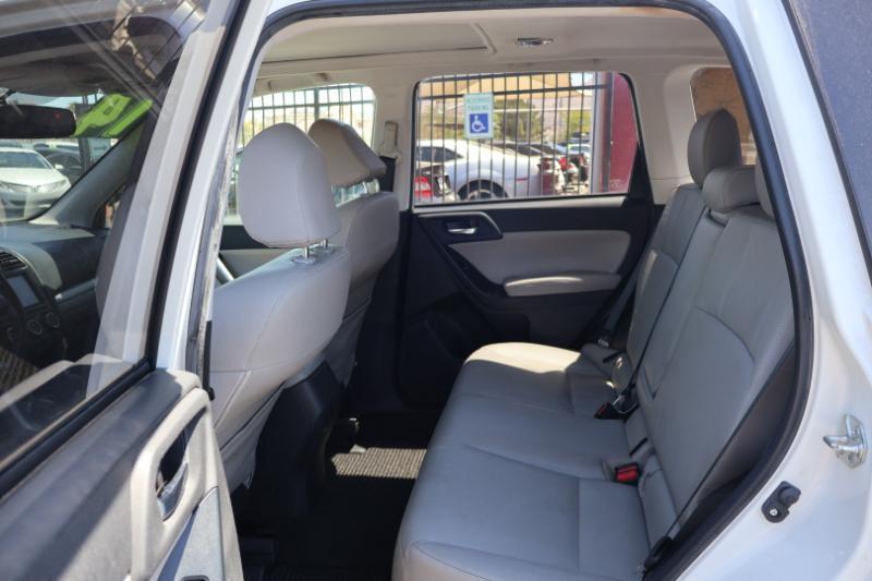 Subaru Forester 2.5i Limited 2014