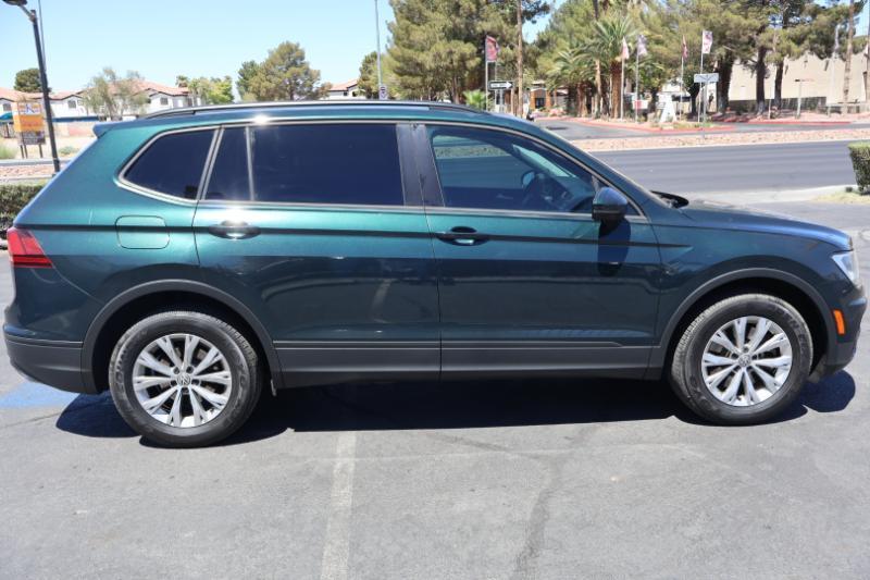 Volkswagen Tiguan S 2018
