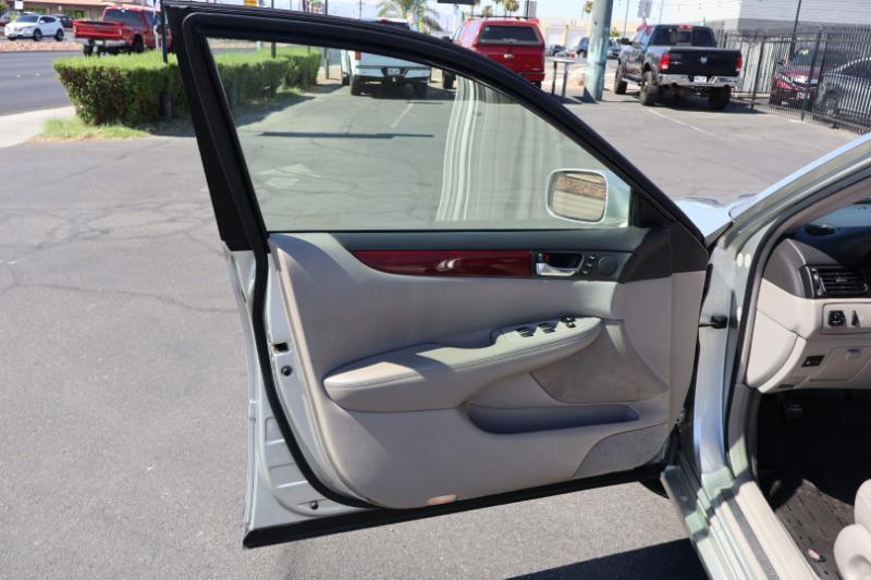 Lexus ES 300 Sedan 2003