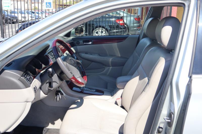 Lexus ES 300 Sedan 2003