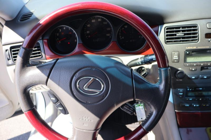 Lexus ES 300 Sedan 2003