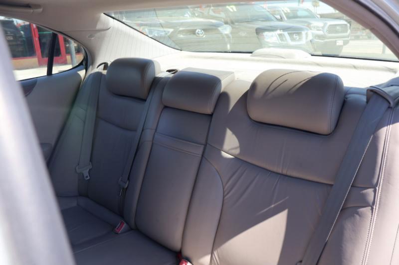 Lexus ES 300 Sedan 2003