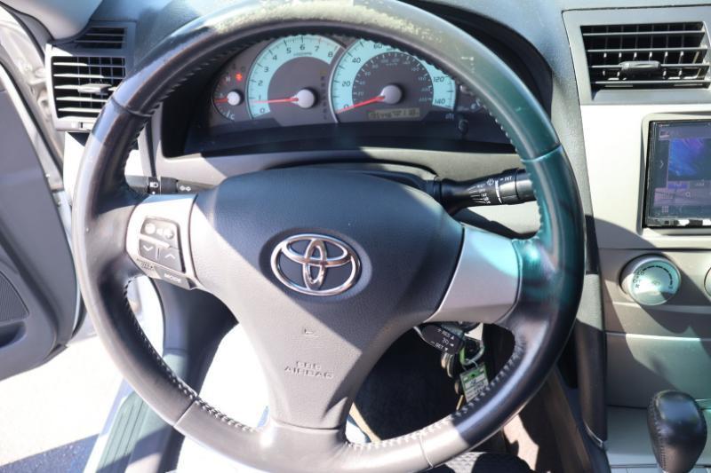 Toyota Camry XLE 5-Spd AT 2009