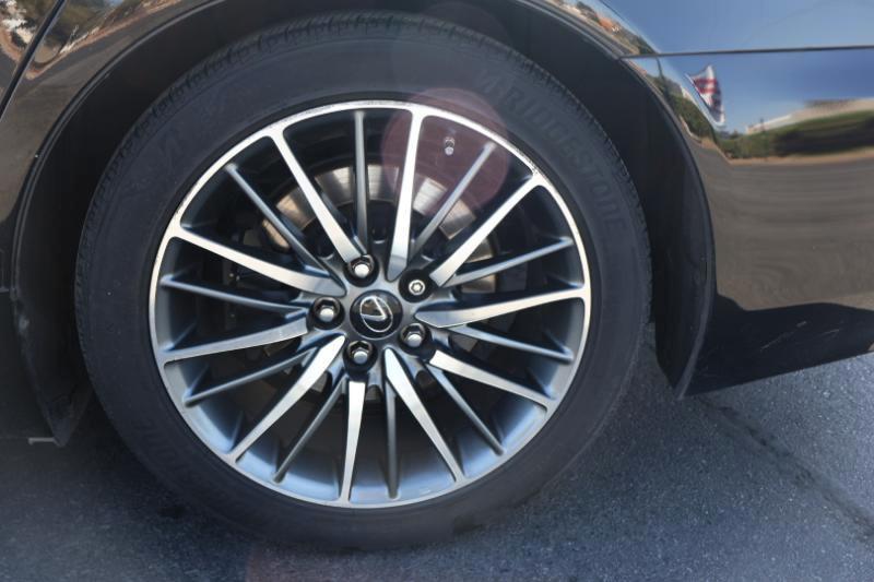 Lexus LS 460 Luxury Sedan 2015