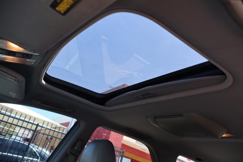 Acura MDX Touring with Rear DVD System 2004
