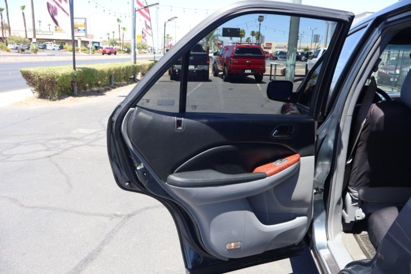 Acura MDX Touring with Rear DVD System 2004