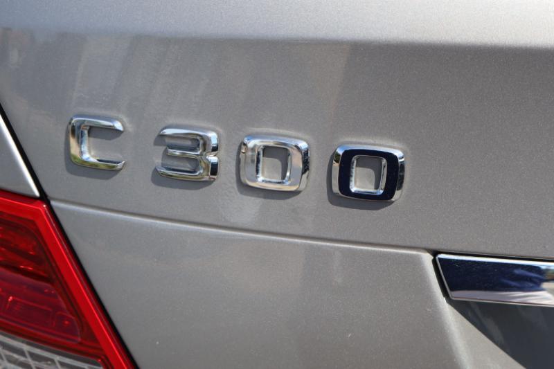 Mercedes-Benz C-Class C300 4MATIC Luxury Sedan 2009