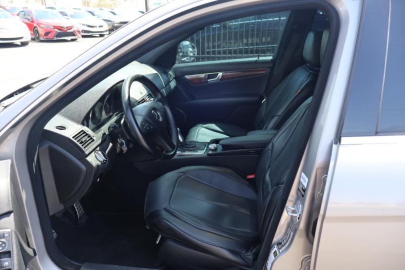 Mercedes-Benz C-Class C300 4MATIC Luxury Sedan 2009
