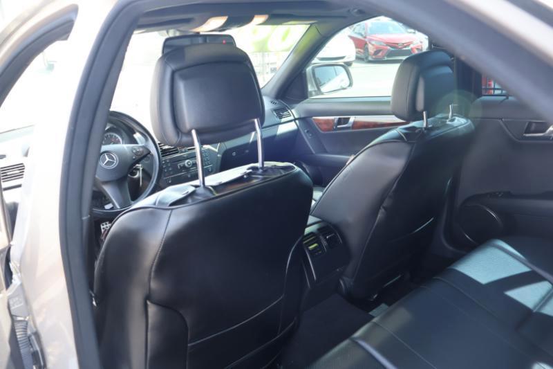 Mercedes-Benz C-Class C300 4MATIC Luxury Sedan 2009