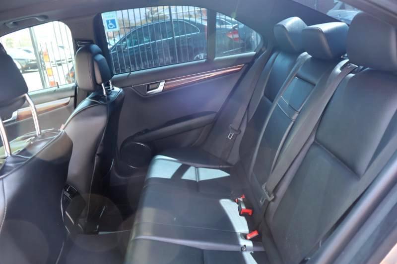 Mercedes-Benz C-Class C300 4MATIC Luxury Sedan 2009