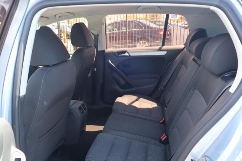 Volkswagen Golf 2.0L 4-Door TDI 2011