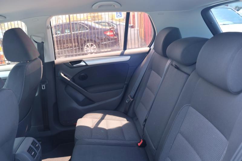 Volkswagen Golf 2.0L 4-Door TDI 2011