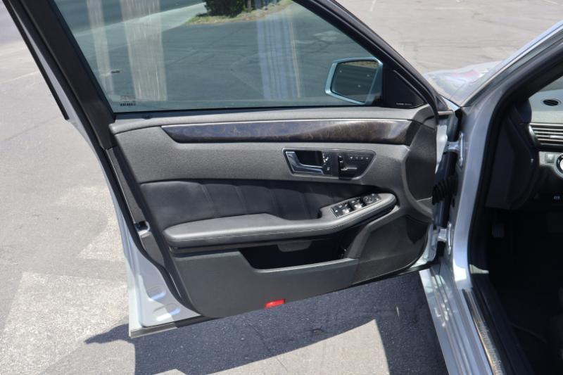 Mercedes-Benz E-Class E350 Sedan 4MATIC 2010