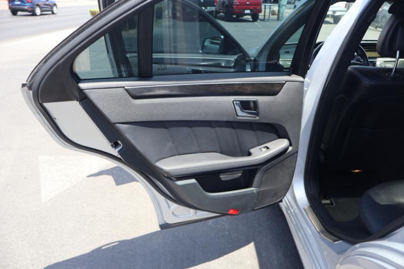Mercedes-Benz E-Class E350 Sedan 4MATIC 2010