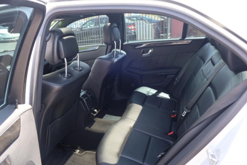 Mercedes-Benz E-Class E350 Sedan 4MATIC 2010