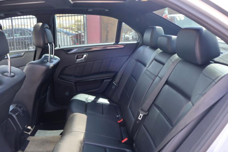 Mercedes-Benz E-Class E350 Sedan 4MATIC 2010