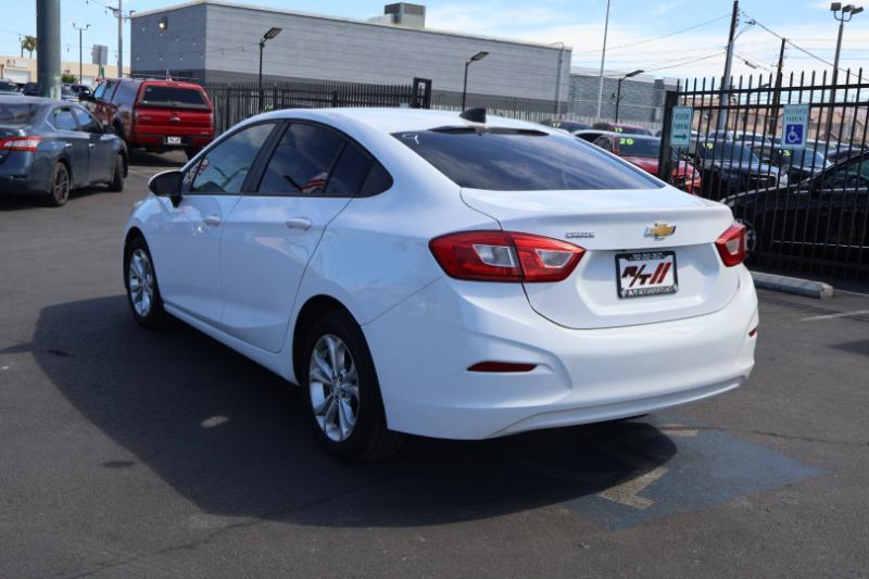 Chevrolet Cruze LS Auto 2019