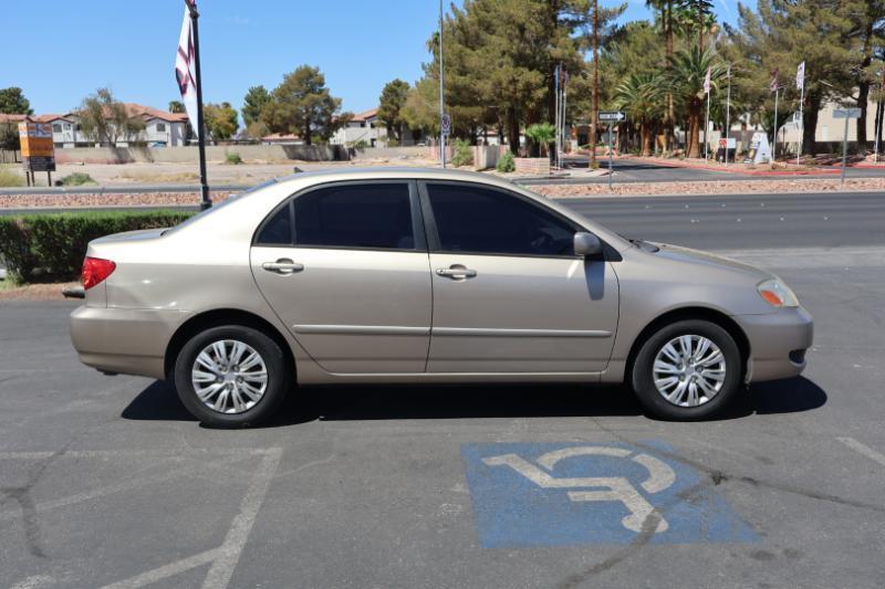 Toyota Corolla CE 2005