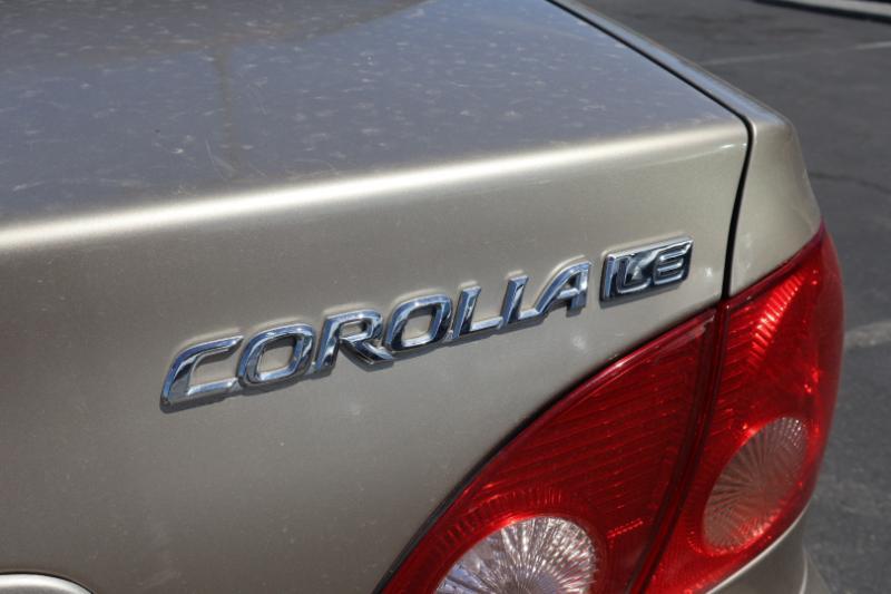 Toyota Corolla CE 2005