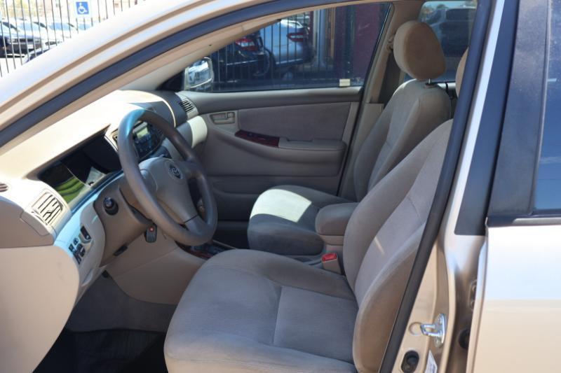 Toyota Corolla CE 2005