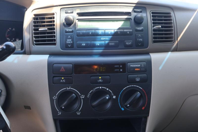 Toyota Corolla CE 2005