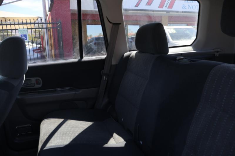 Mitsubishi Montero Sport LS 2WD 2004