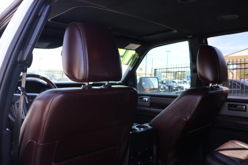Ford Expedition EL Platinum 4WD 2015