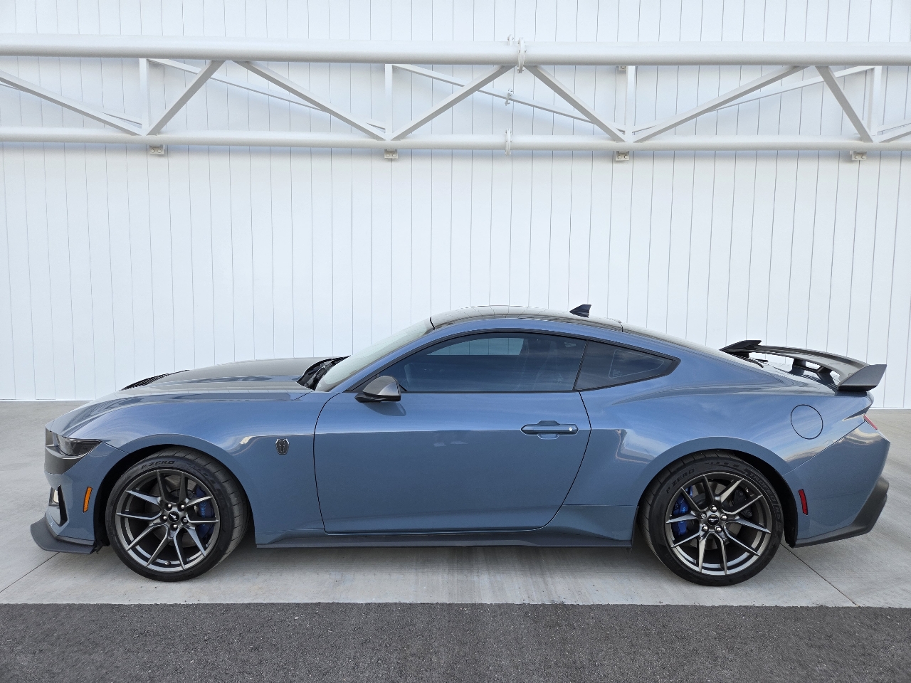 Ford Mustang Dark Horse 2025