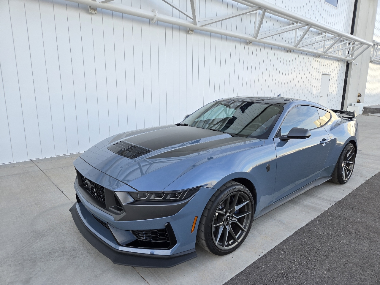 Ford Mustang Dark Horse 2025