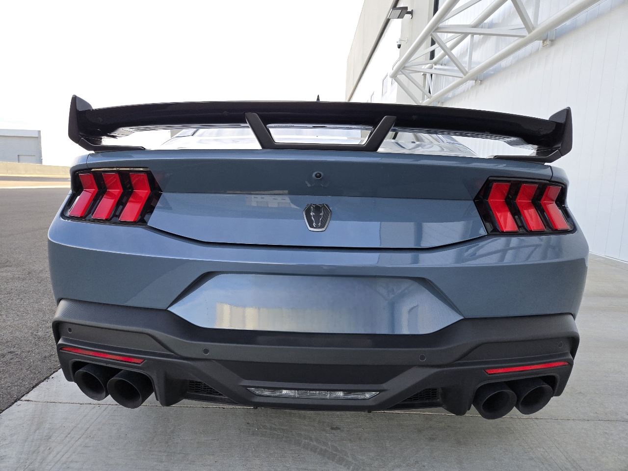 Ford Mustang Dark Horse 2025