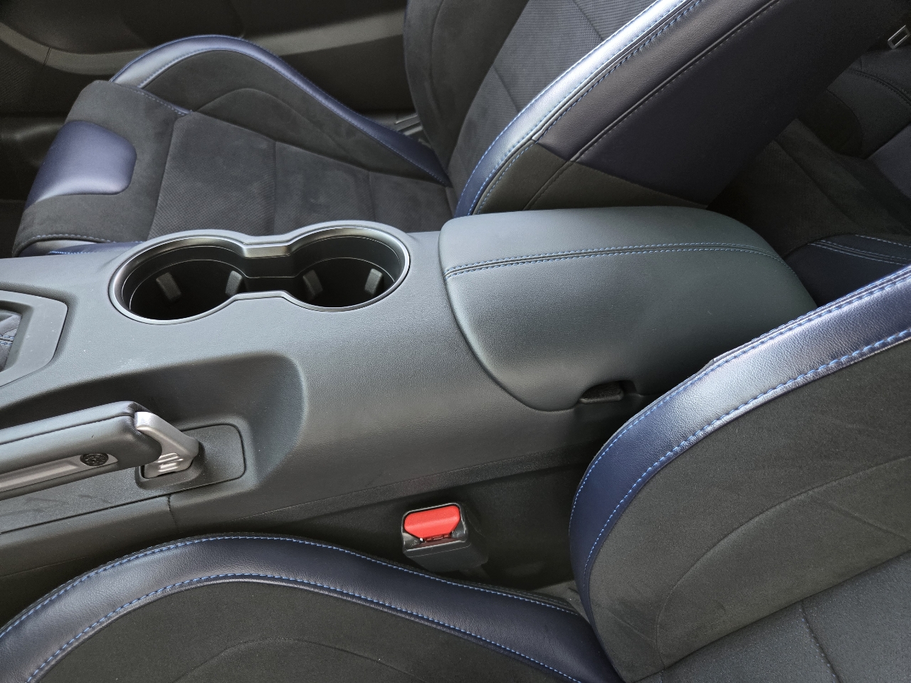 Ford Mustang Dark Horse 2025